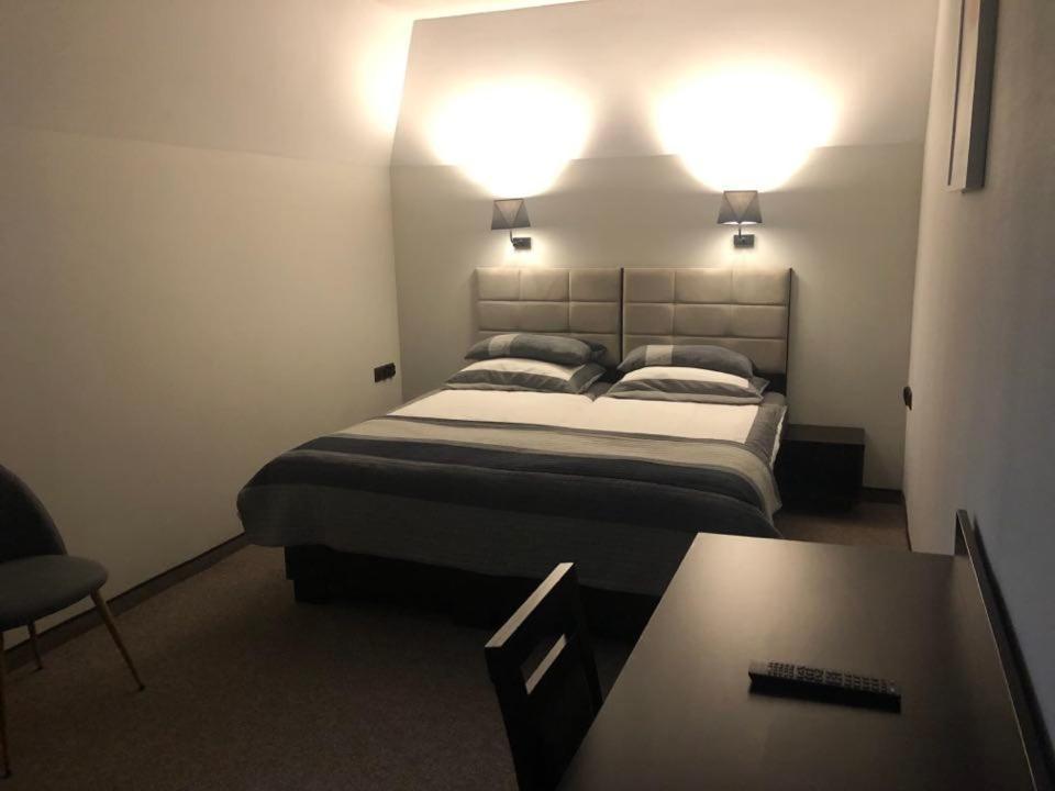Zajazd Podzamcze Olkusz Exterior foto